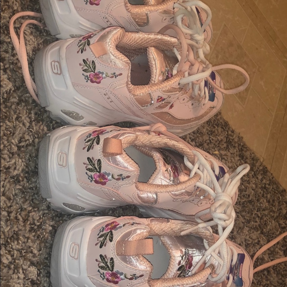 Sketchers size 7.5 and 8 women’s - Picture 2 of 4